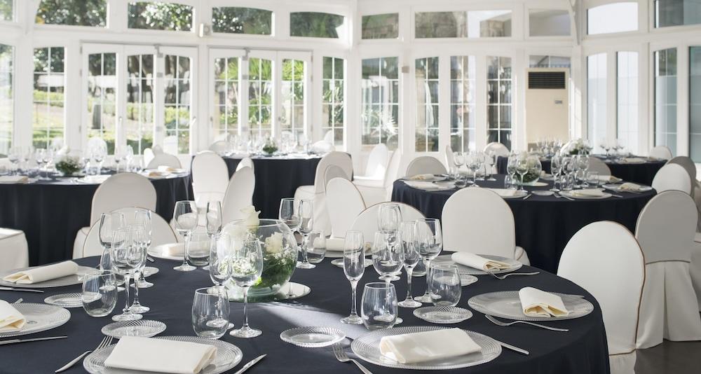 Palacio De Aviles Affiliated By Melia Exterior foto The Orangery