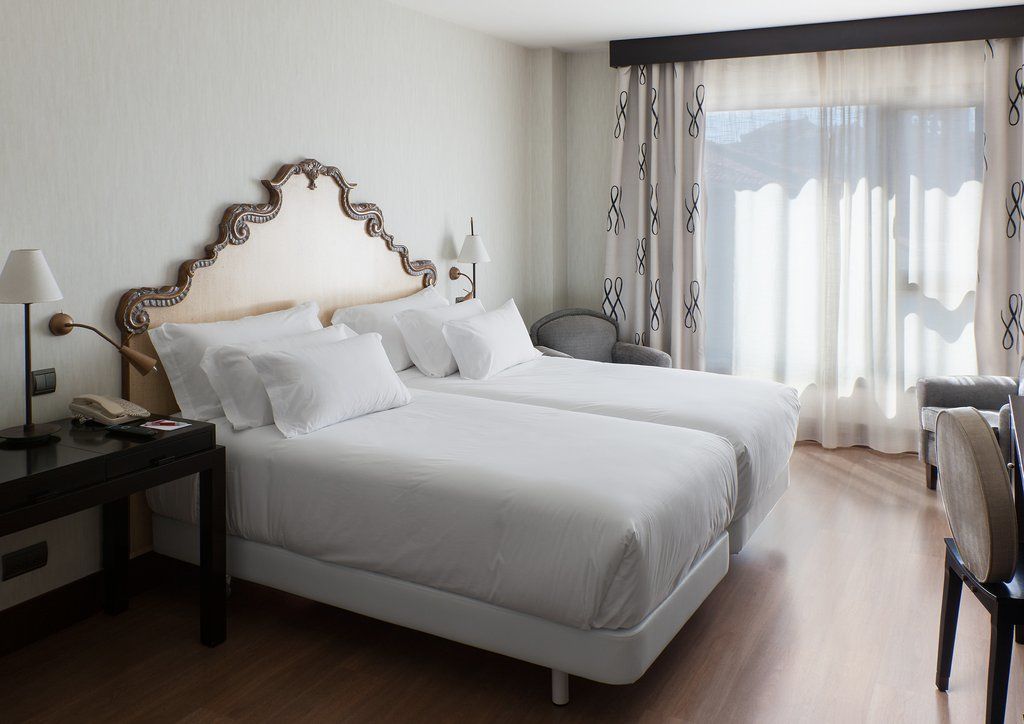 Palacio De Aviles Affiliated By Melia Exterior foto A room at Hotel Alba